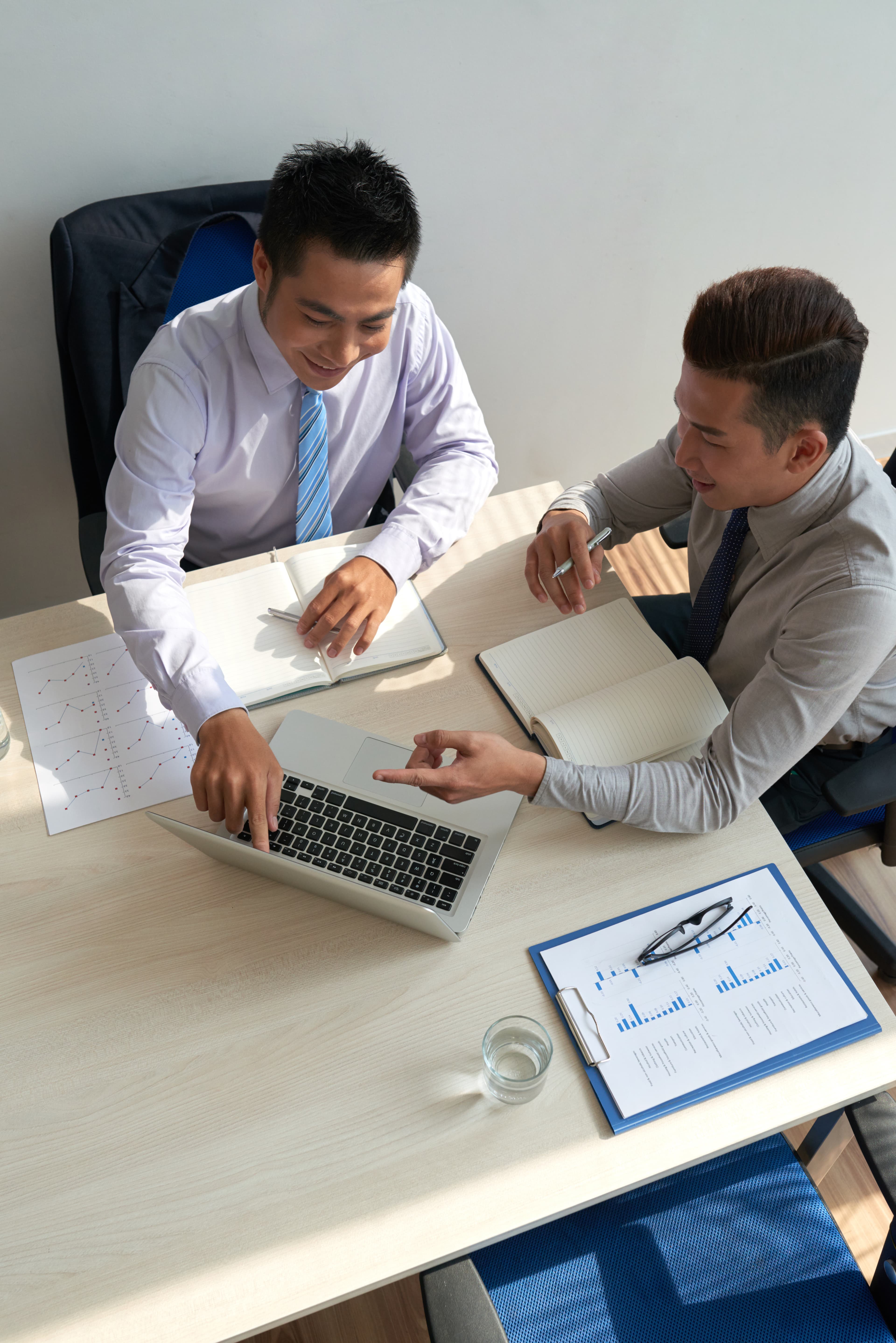 Riset dan Data Analyst